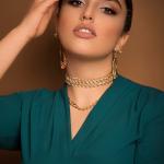 The Ultimate Guide to Necklines and Perfect jewellery Pairings for a Stunning Look